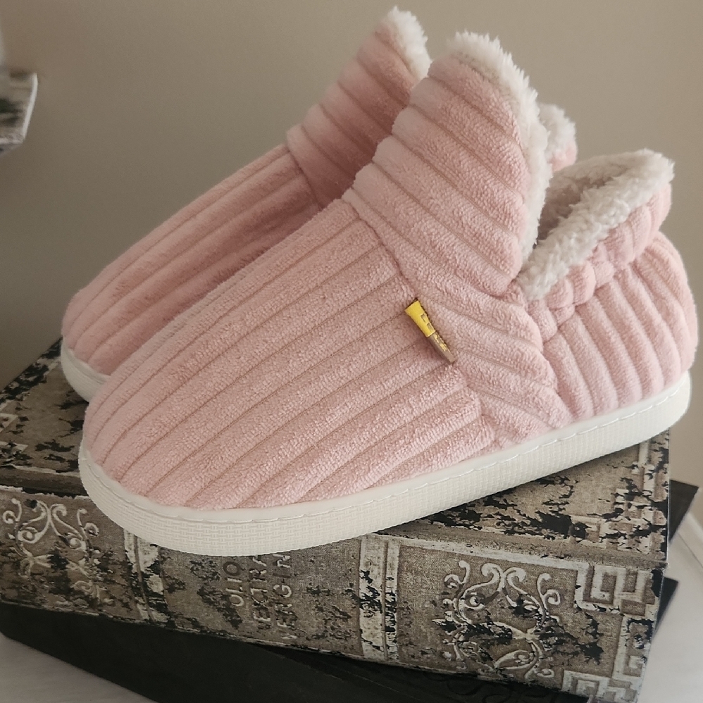 NEW Cozy Pink Slippers with Fleece Lining